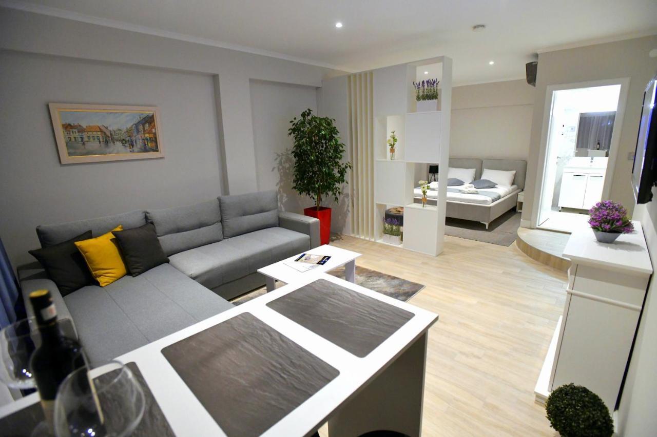 Aparthotel President à Čačak Extérieur photo