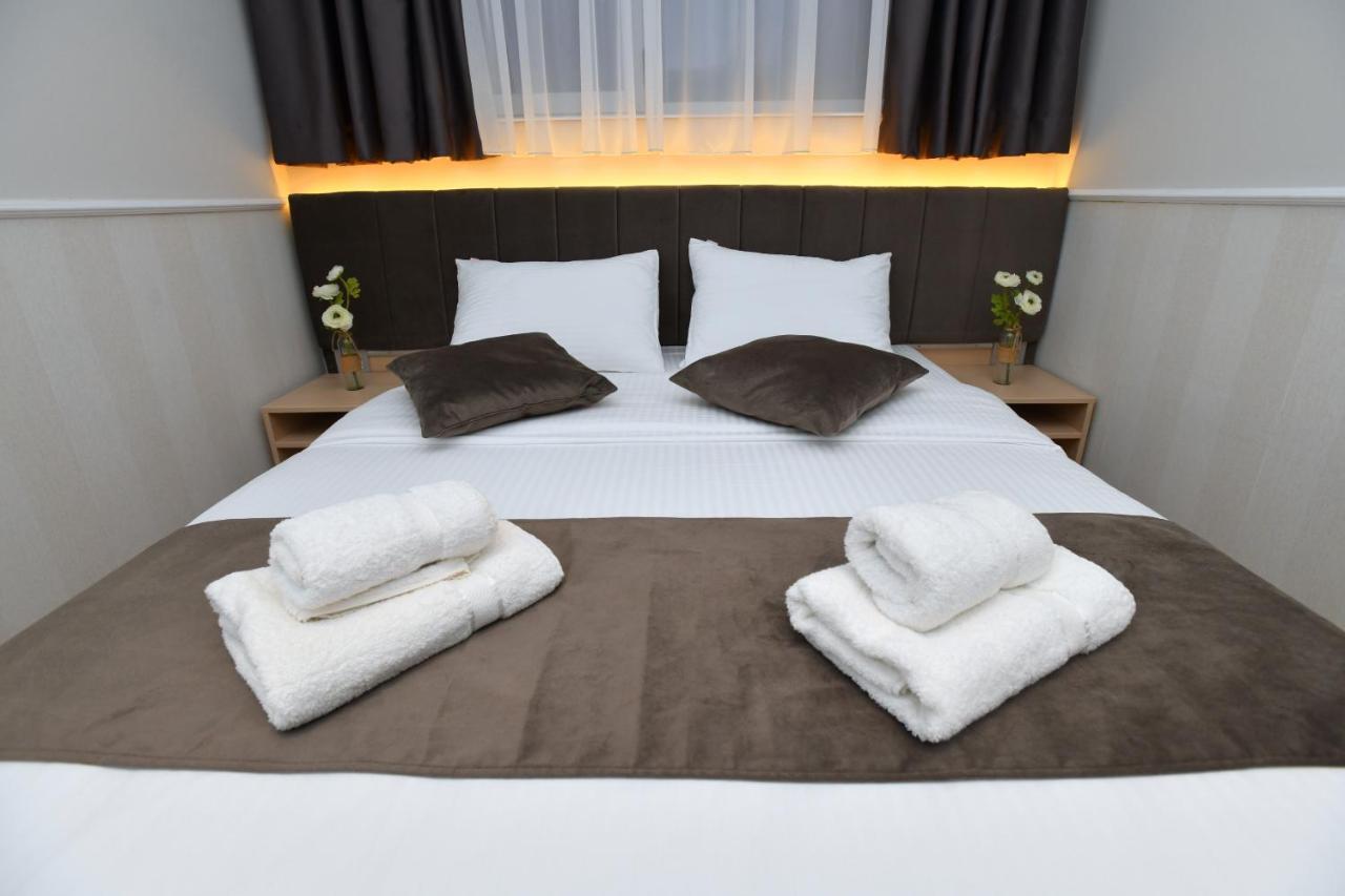 Aparthotel President à Čačak Extérieur photo