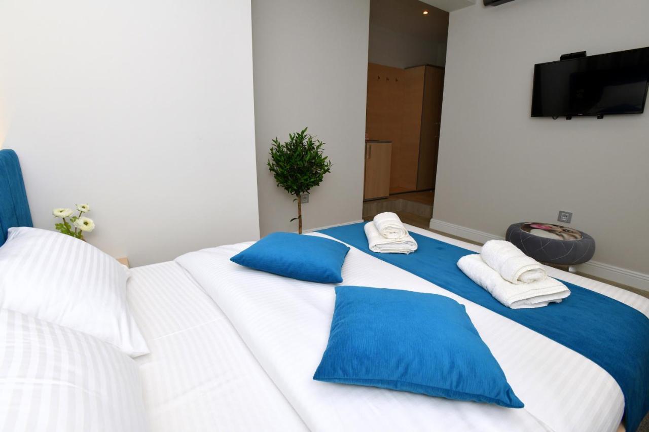 Aparthotel President à Čačak Extérieur photo