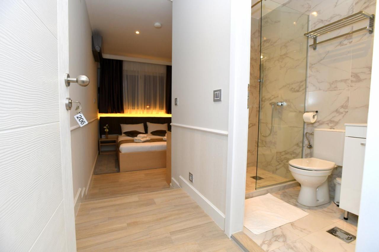 Aparthotel President à Čačak Extérieur photo