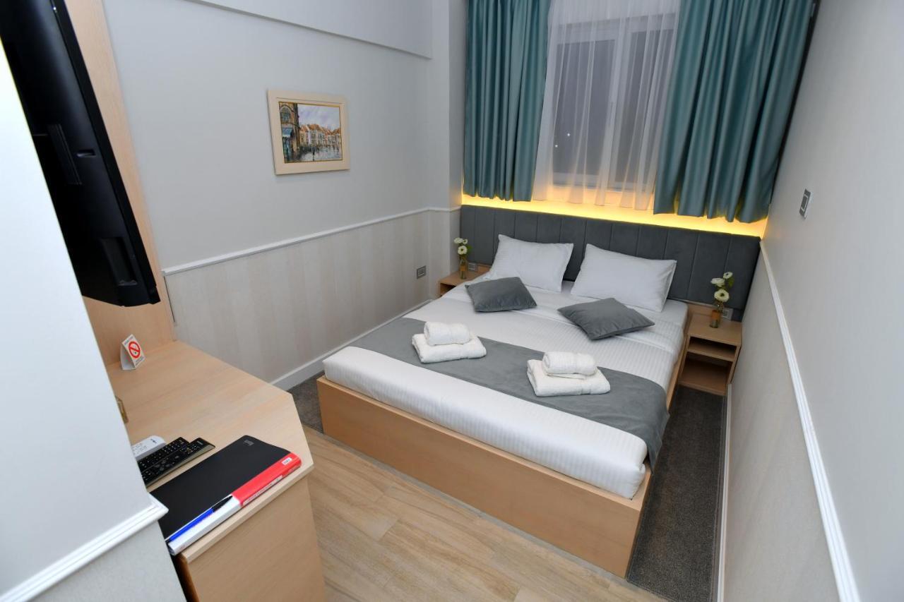 Aparthotel President à Čačak Extérieur photo