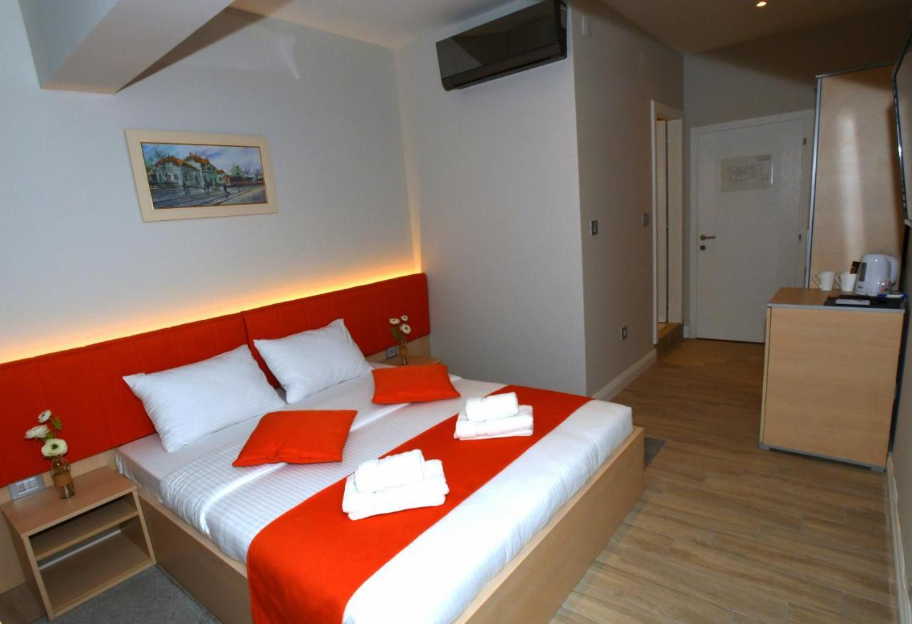 Aparthotel President à Čačak Extérieur photo