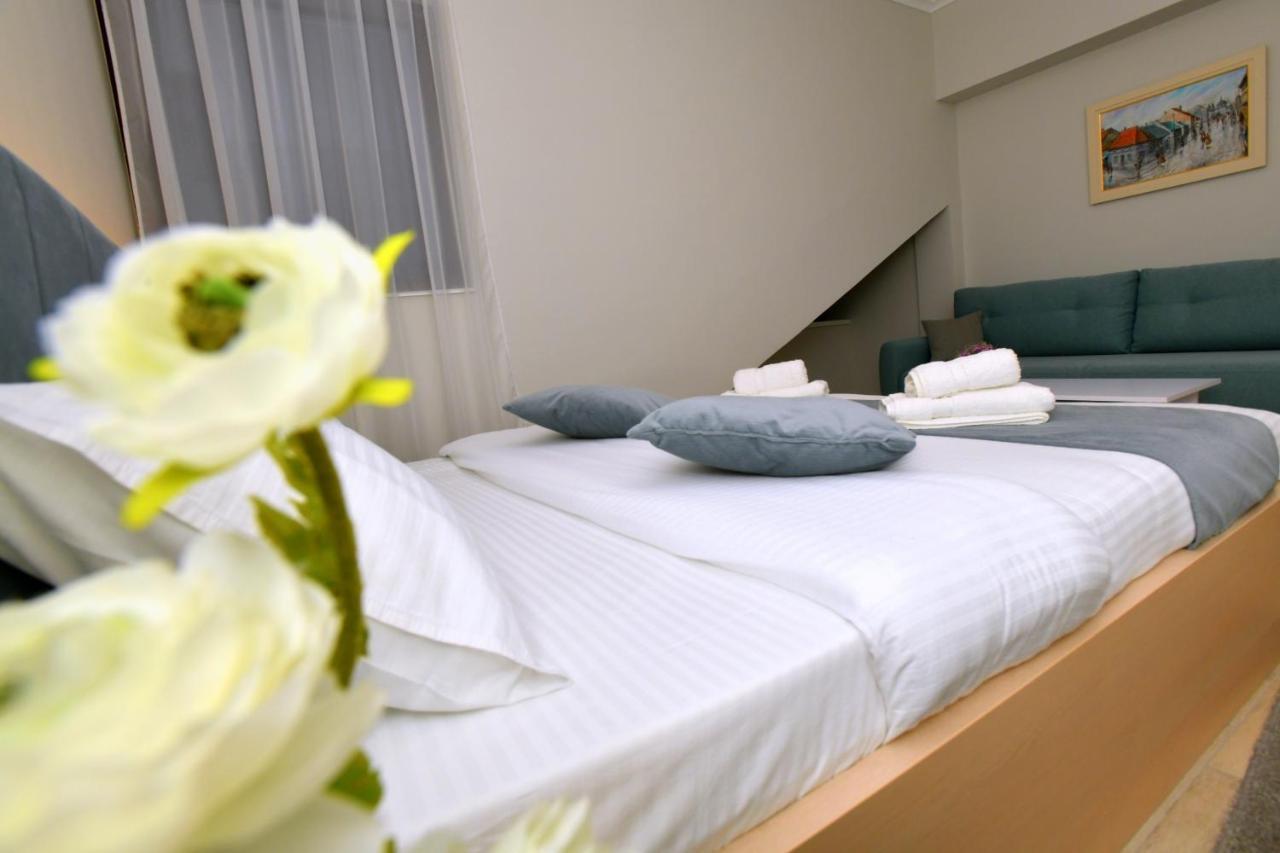 Aparthotel President à Čačak Extérieur photo